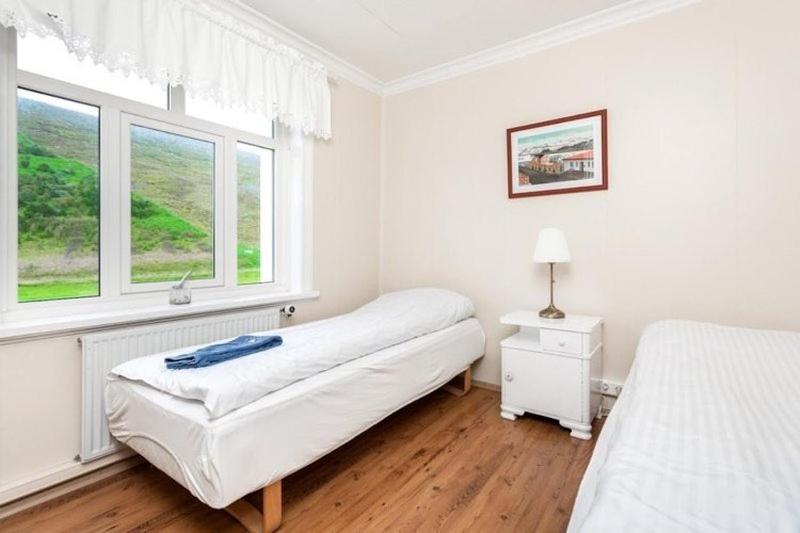 Mjoeyri Travel Holiday Homes Eskifjorthur Exterior photo