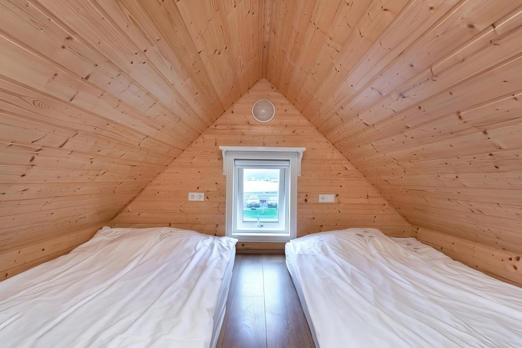 Mjoeyri Travel Holiday Homes Eskifjorthur Exterior photo