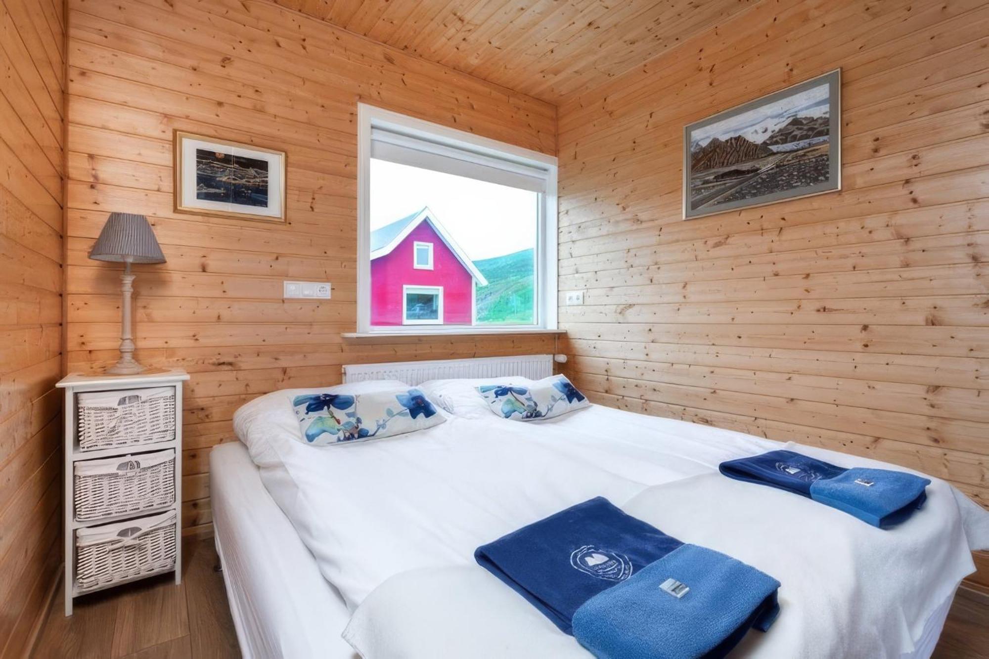 Mjoeyri Travel Holiday Homes Eskifjorthur Exterior photo
